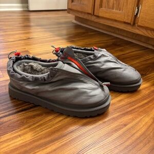 UGG Tasman Shroud Zip Boots